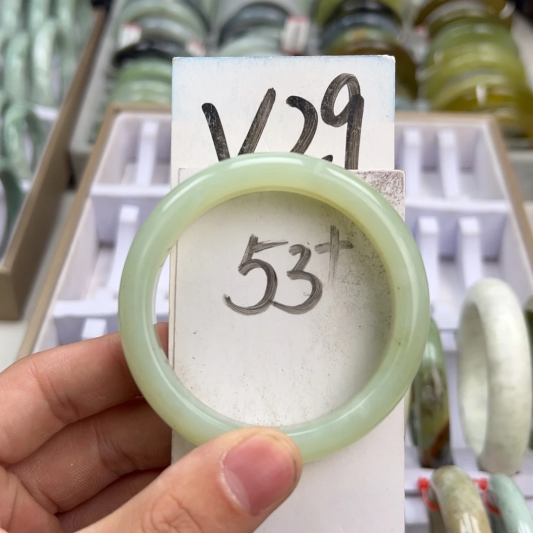 岫玉手镯未镶嵌天然岫玉微瑕