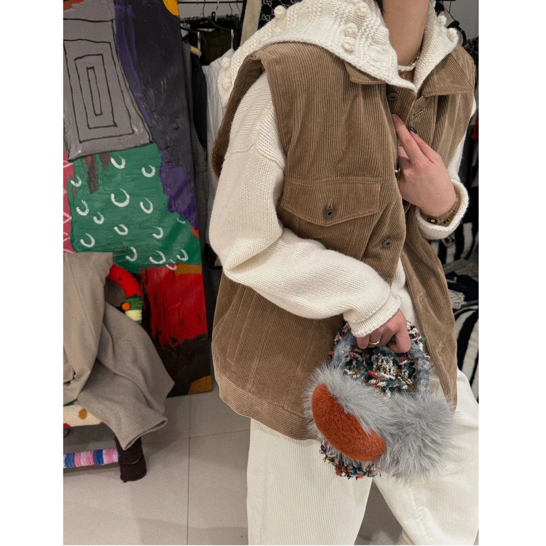 【羽 绒 马 甲】高品灯芯绒 羽 绒 马甲 J24W511