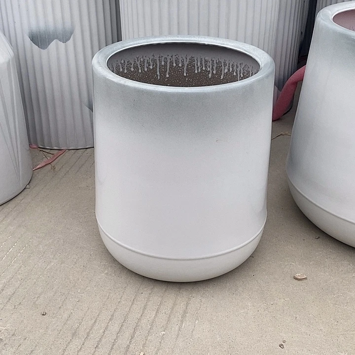 渐变绿水滴大号口28高35福利