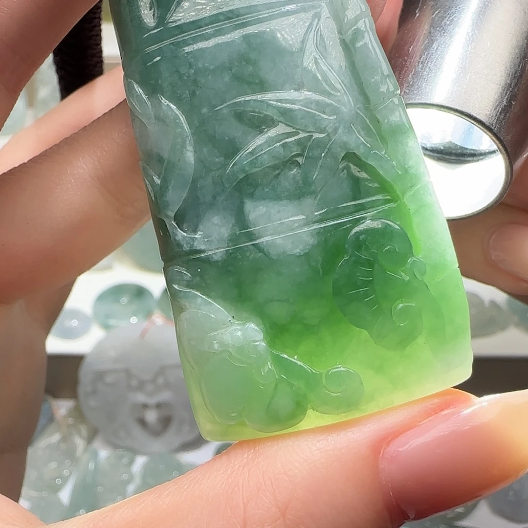 翡翠未镶嵌颈饰天然缅甸翡翠竹节