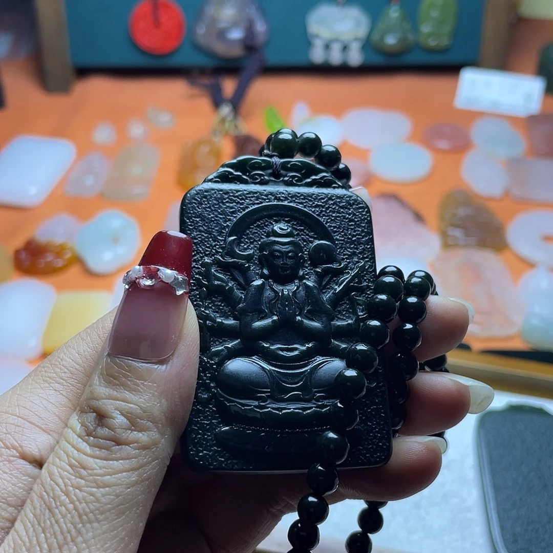 小***豆和田玉未镶嵌颈饰