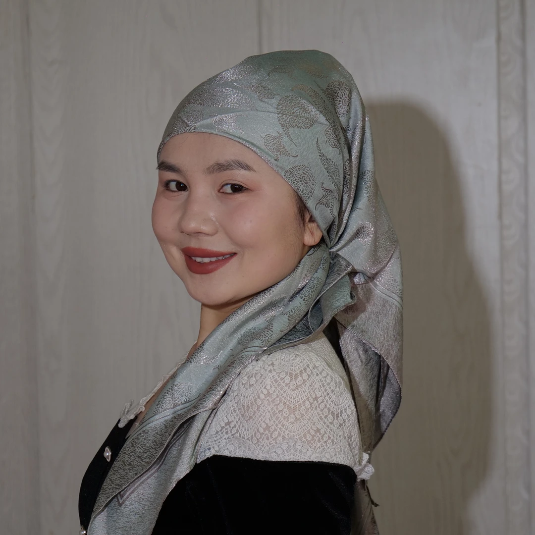 进口 叶子头巾淡蓝色 100*100