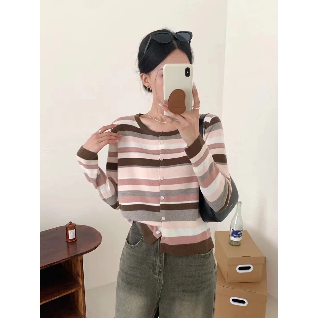 六羊毛长袖条纹单排扣圆领秋冬小众短款开衫针织上衣女韩版显瘦