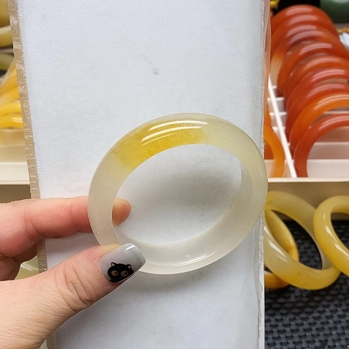 石英质玉（黄龙玉）未镶嵌手镯