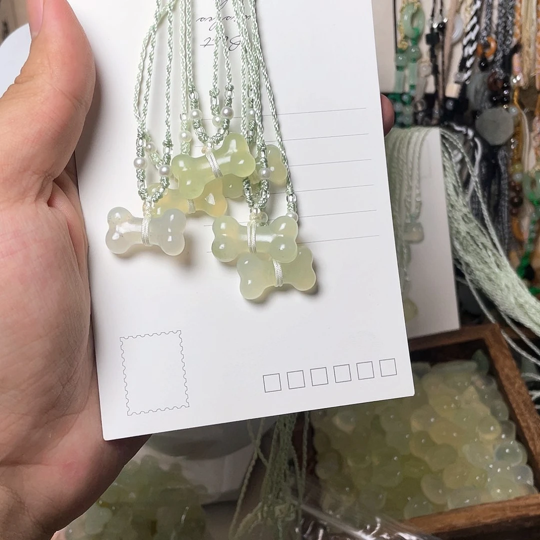 蛇纹石玉合金颈饰
