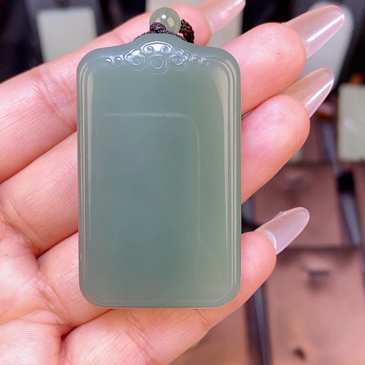 【闪购商品】颈饰未镶嵌和田玉