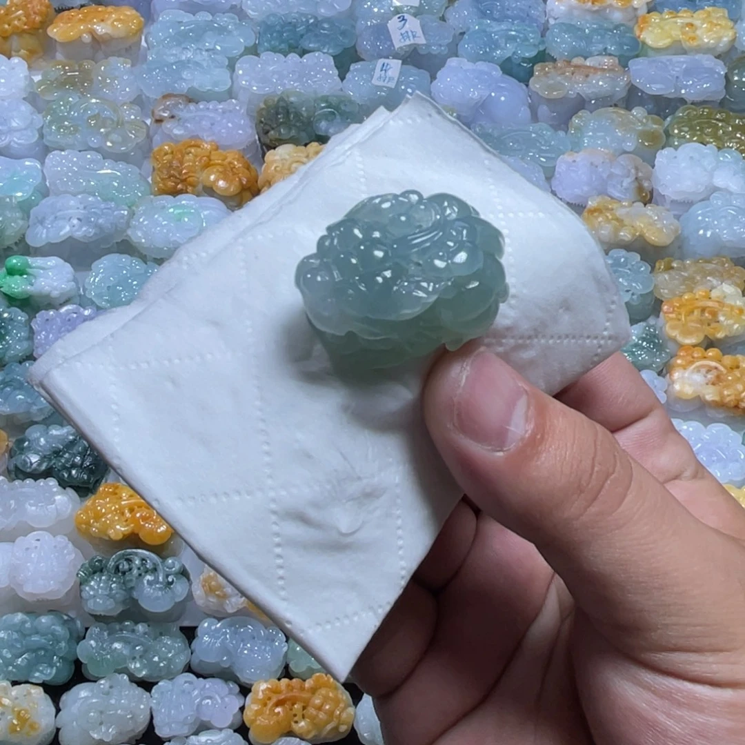 翡翠未镶嵌颈饰天然