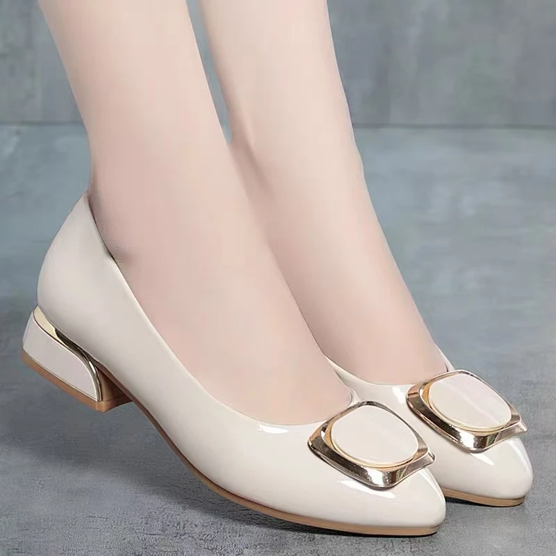 鞋春秋舒适时尚百搭软底妈妈鞋粗跟浅口395