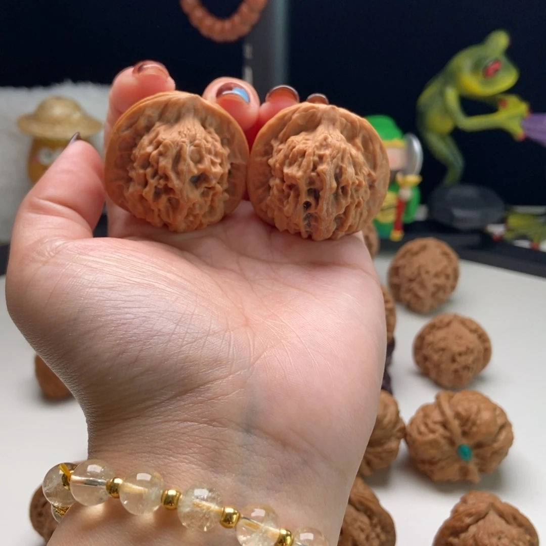 文玩核桃吊坠37天地 到付