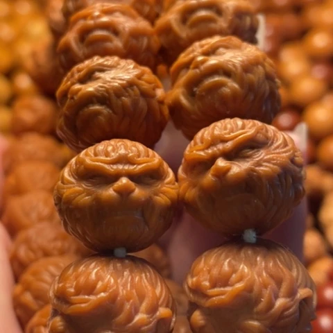 猴头核桃手串C*C舞台