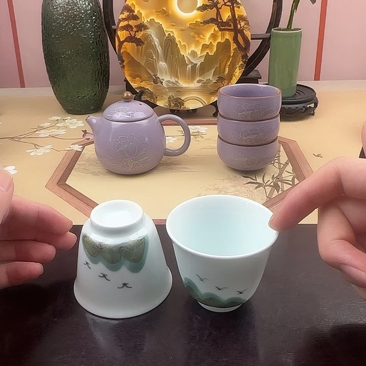 羊脂玉手绘茶杯两只装