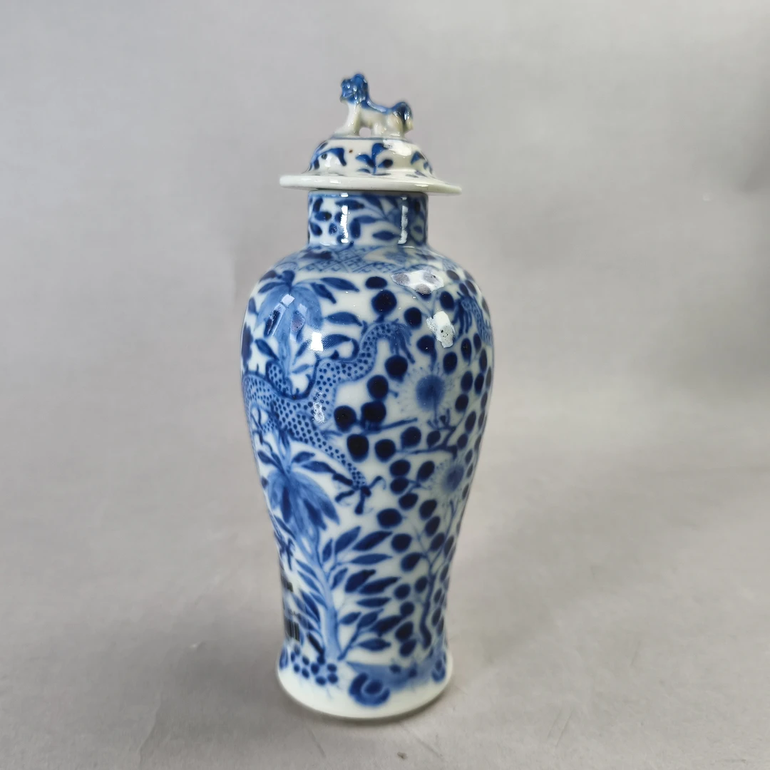 25072526清光绪青花双龙穿花将军罐 高：约18cm A01186
