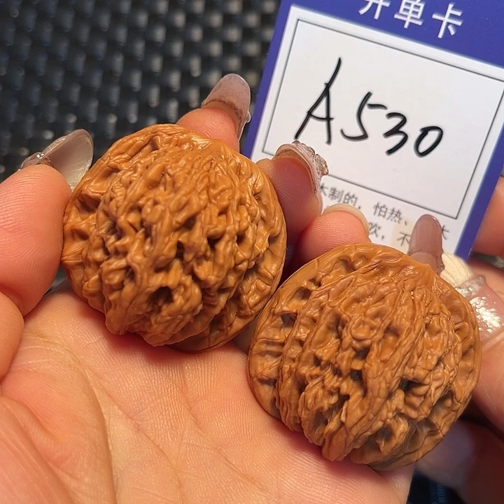把件桃核40虎头A530