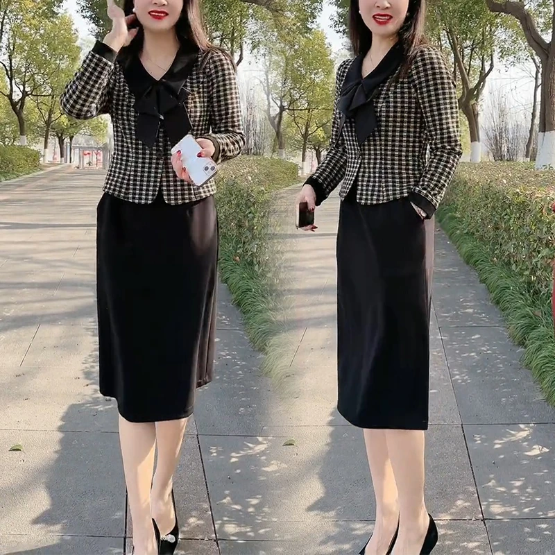 小个子气质显瘦时尚连衣裙2026春季爆款小香风减龄长袖假两件裙子