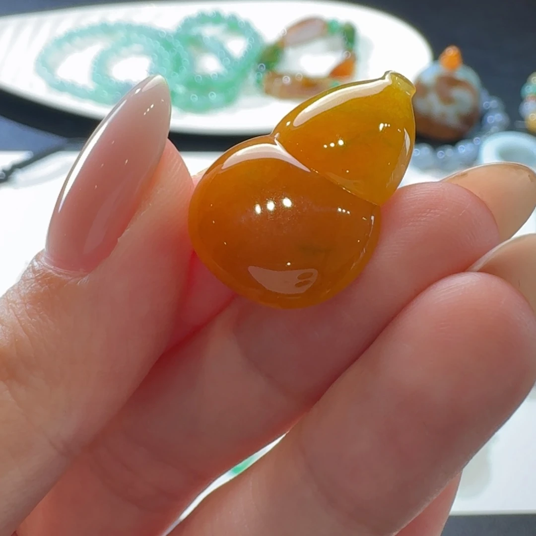 定制翡翠未镶嵌特色油黄葫芦