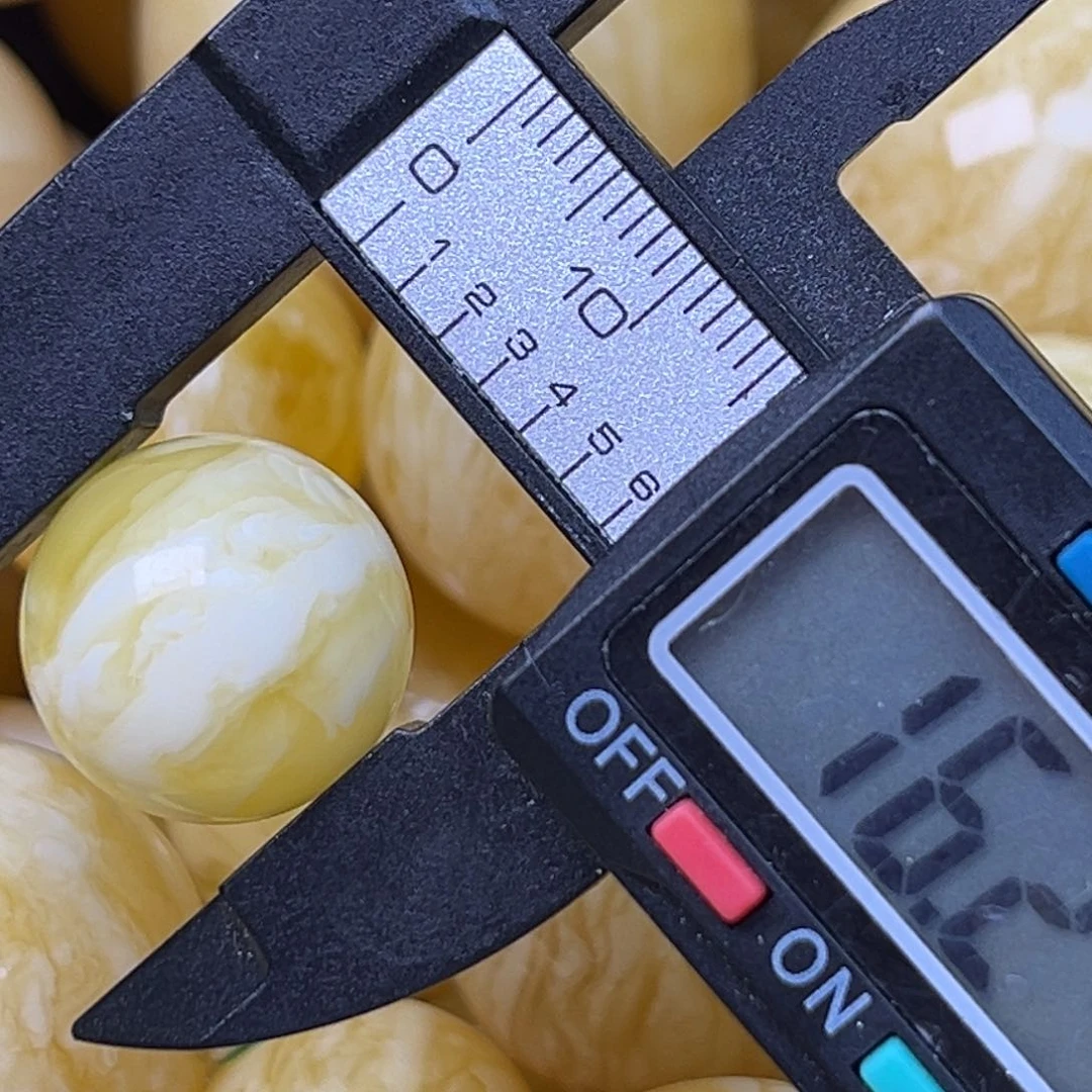 裸石蜜蜡未镶嵌！