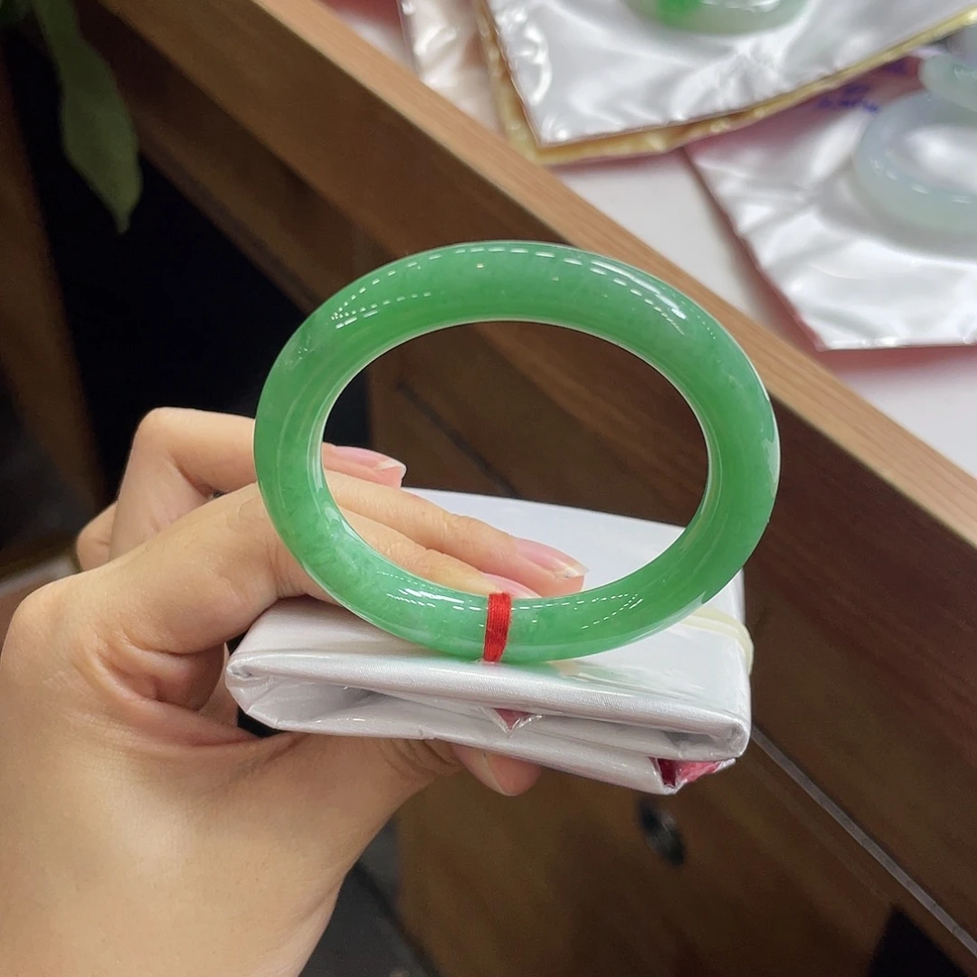 翡翠未镶嵌手镯59