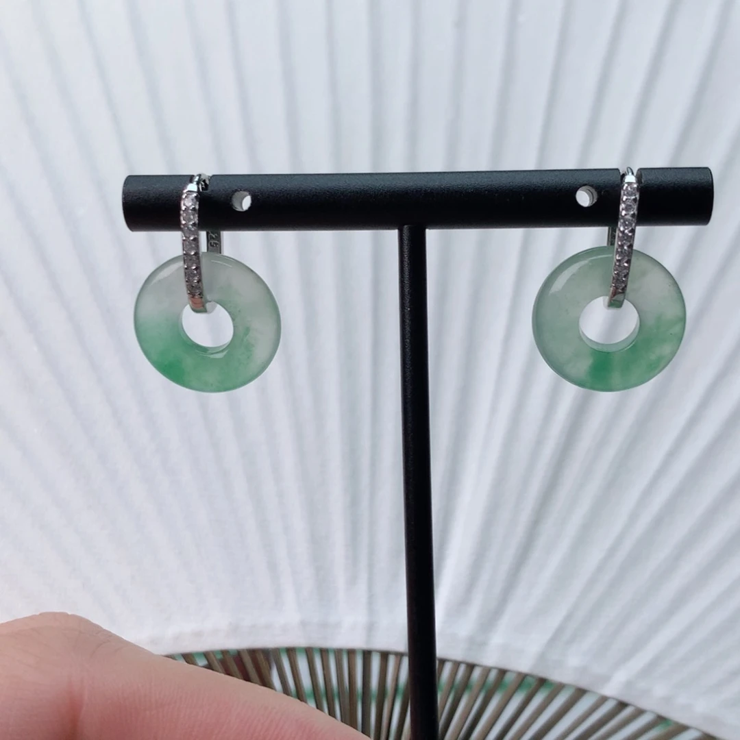 石英质玉冰飘花精品耳饰银S925镀金镶嵌