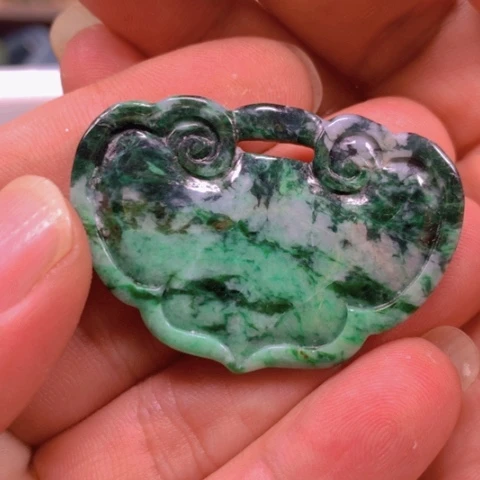 【闪购商品】翡翠颈饰未镶嵌指****花翡翠