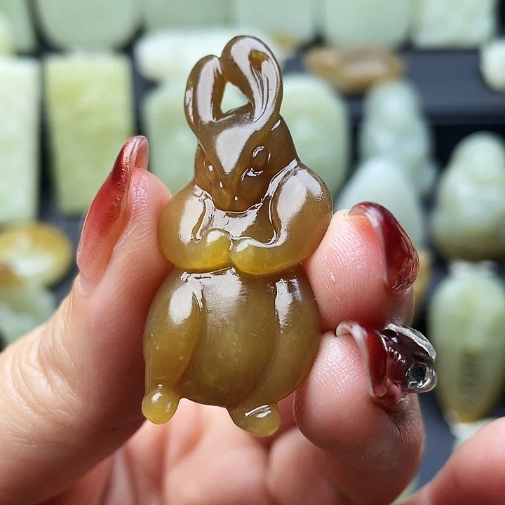 和田玉（糖玉）未镶嵌颈饰