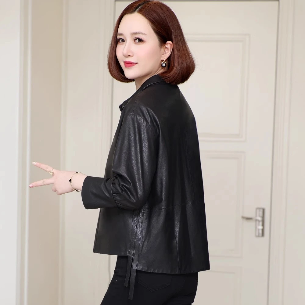短款真皮皮衣女2025春秋新款中年妈妈大码显瘦海宁绵羊皮夹克外套