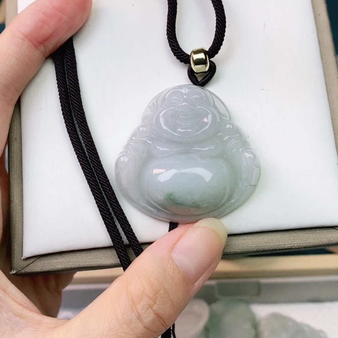 翡翠未镶嵌颈饰佛公