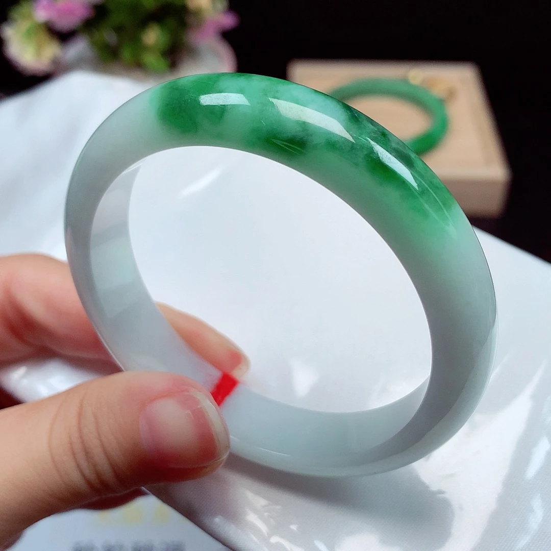 翡翠未镶嵌手镯1561