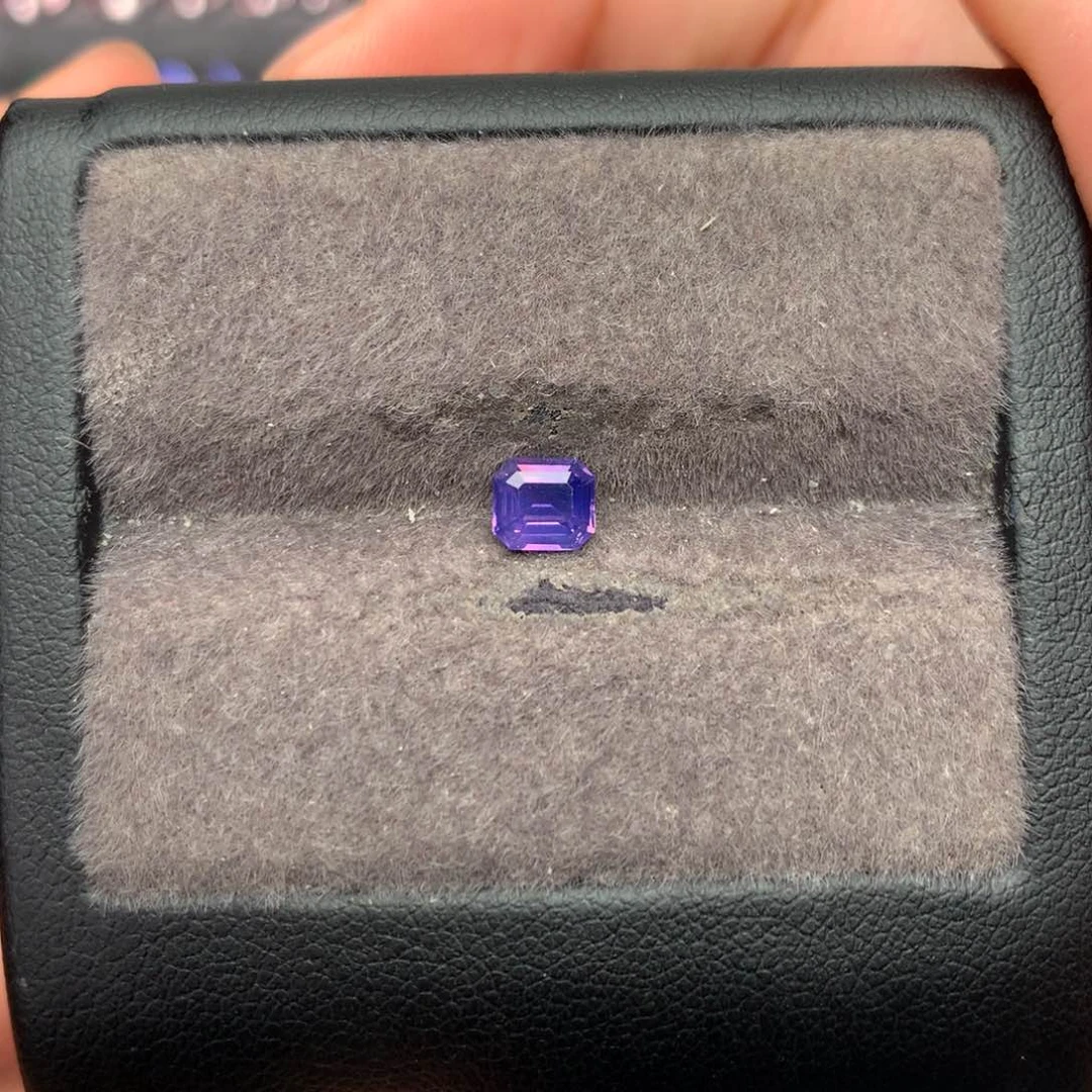 裸石蓝宝石0.75ct无烧蓝宝石