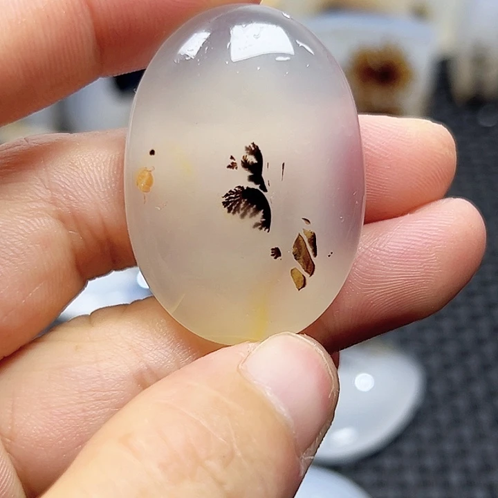 玛瑙/玉髓未镶嵌珠宝半成品