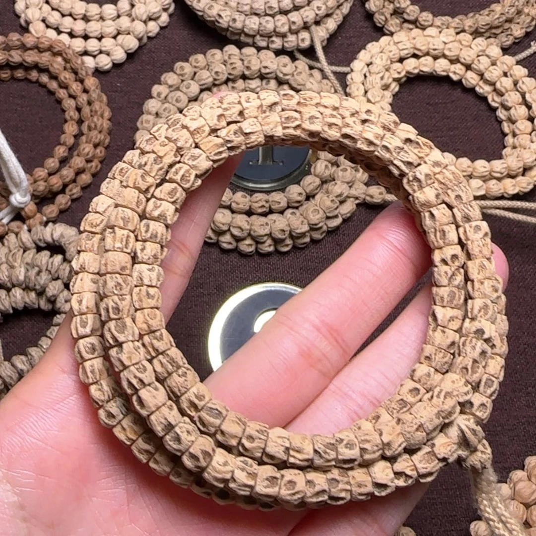 柏香籽/百香籽吊坠蝶*