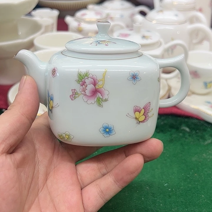 陶瓷茶壶哈哈哈哈哈