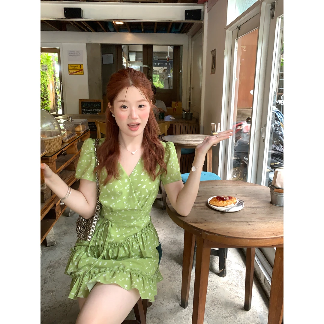 火火火【青釉冰茶】韩系碎花v领连衣裙L33911HH52