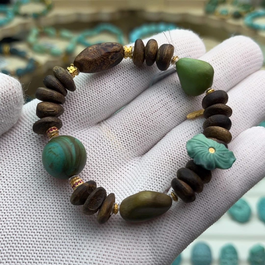 未镶嵌绿松石珠宝奇石