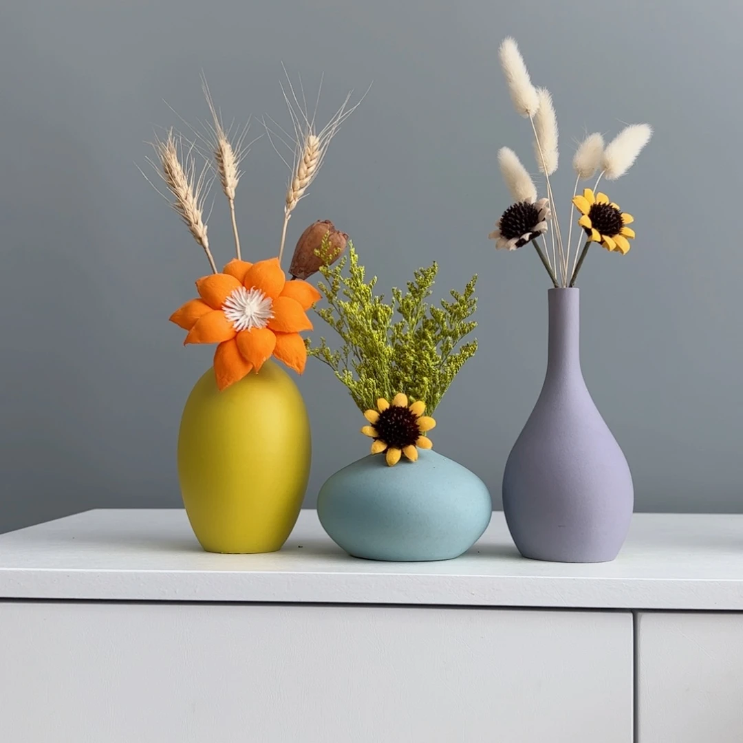 摆件陶瓷小花瓶摆件含花总高约20-30cm