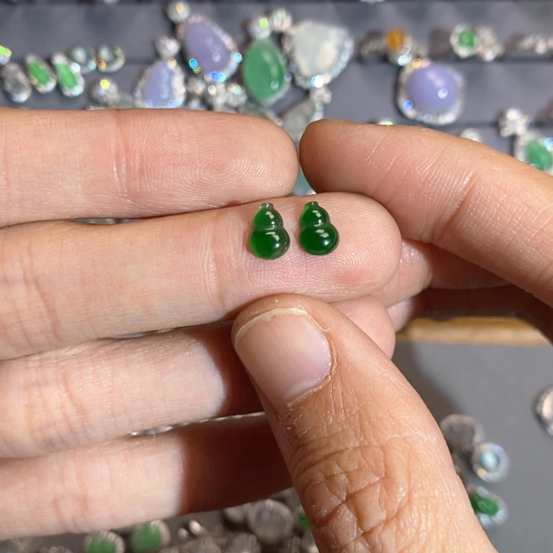 【闪购商品】翡翠颈饰未镶嵌劳****～翡翠