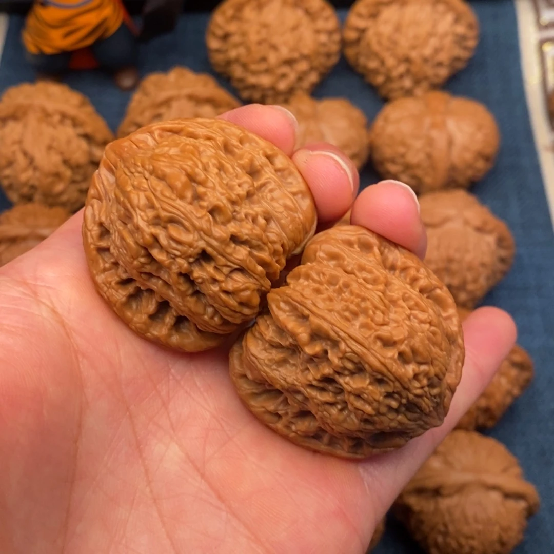 文玩核桃把件40全品原树原桩绣球