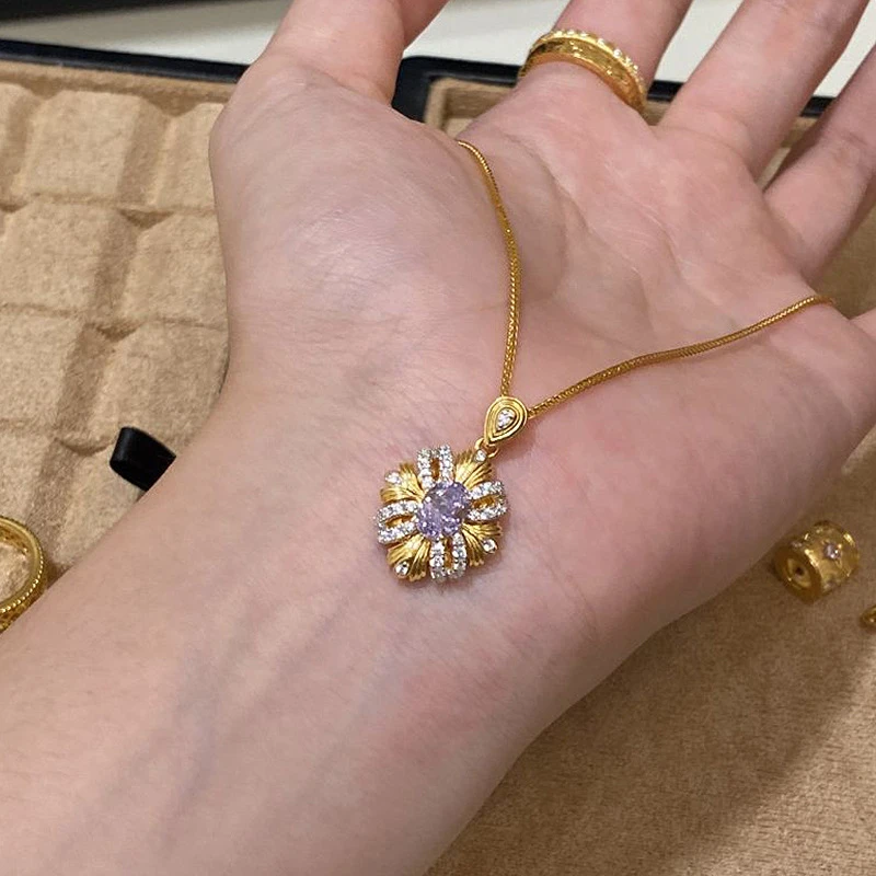 铜锆石吊坠 九紫离火紫荆花项链女复古太阳花吊坠法式轻奢紫色