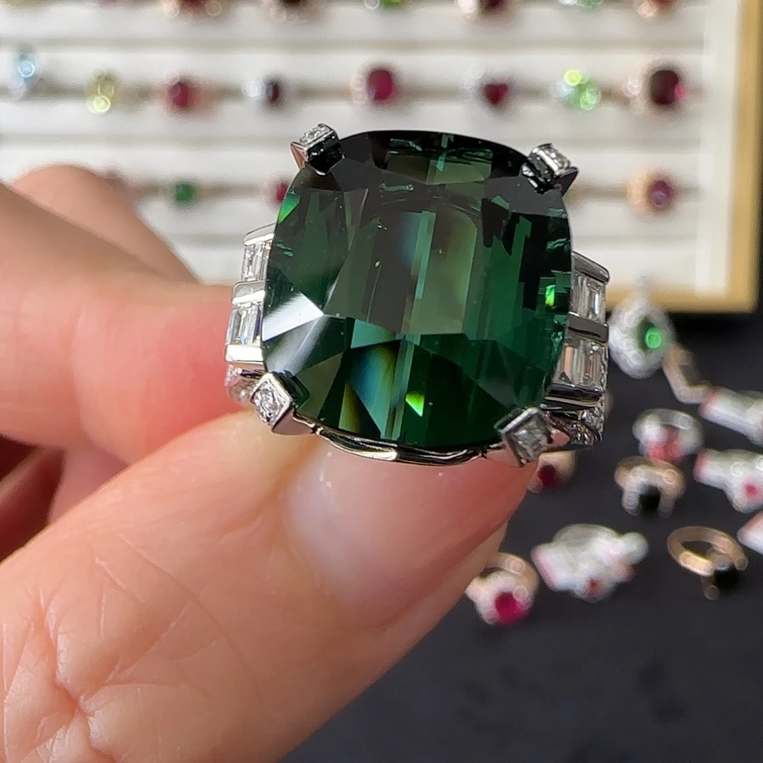 碧玺戒指18K金镶嵌12.75ct