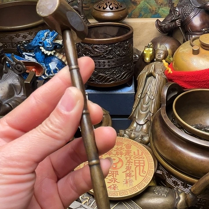 精美铜器批发档口