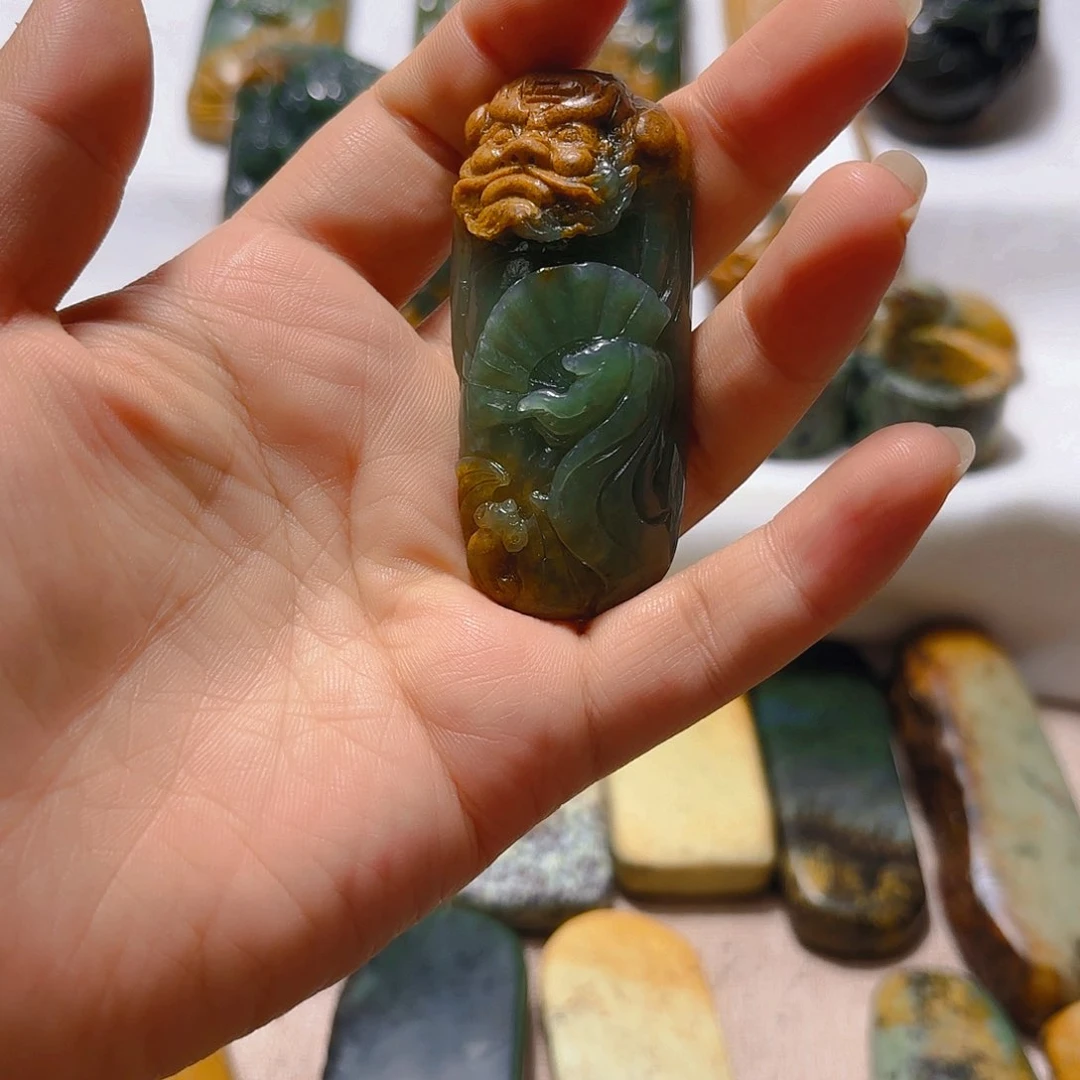 岫岩河磨玉（透闪石质玉）挂件未镶嵌?****?