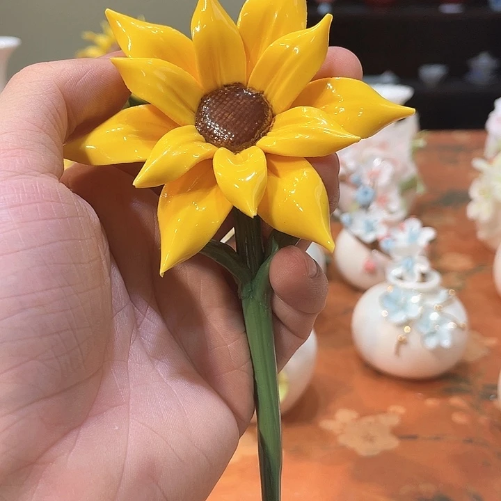 手工陶瓷精致摆件