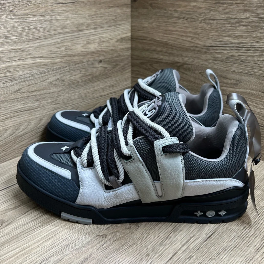 99新 LouisVuitton/路易威登 Skate 白蓝面包板鞋 44.5码
