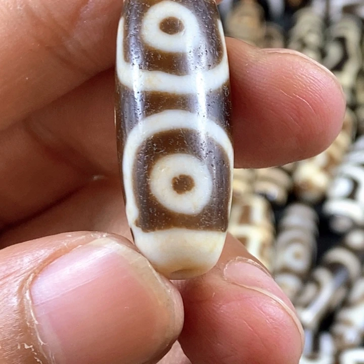 只买单纯的吊坠，没带链子，属的性质。