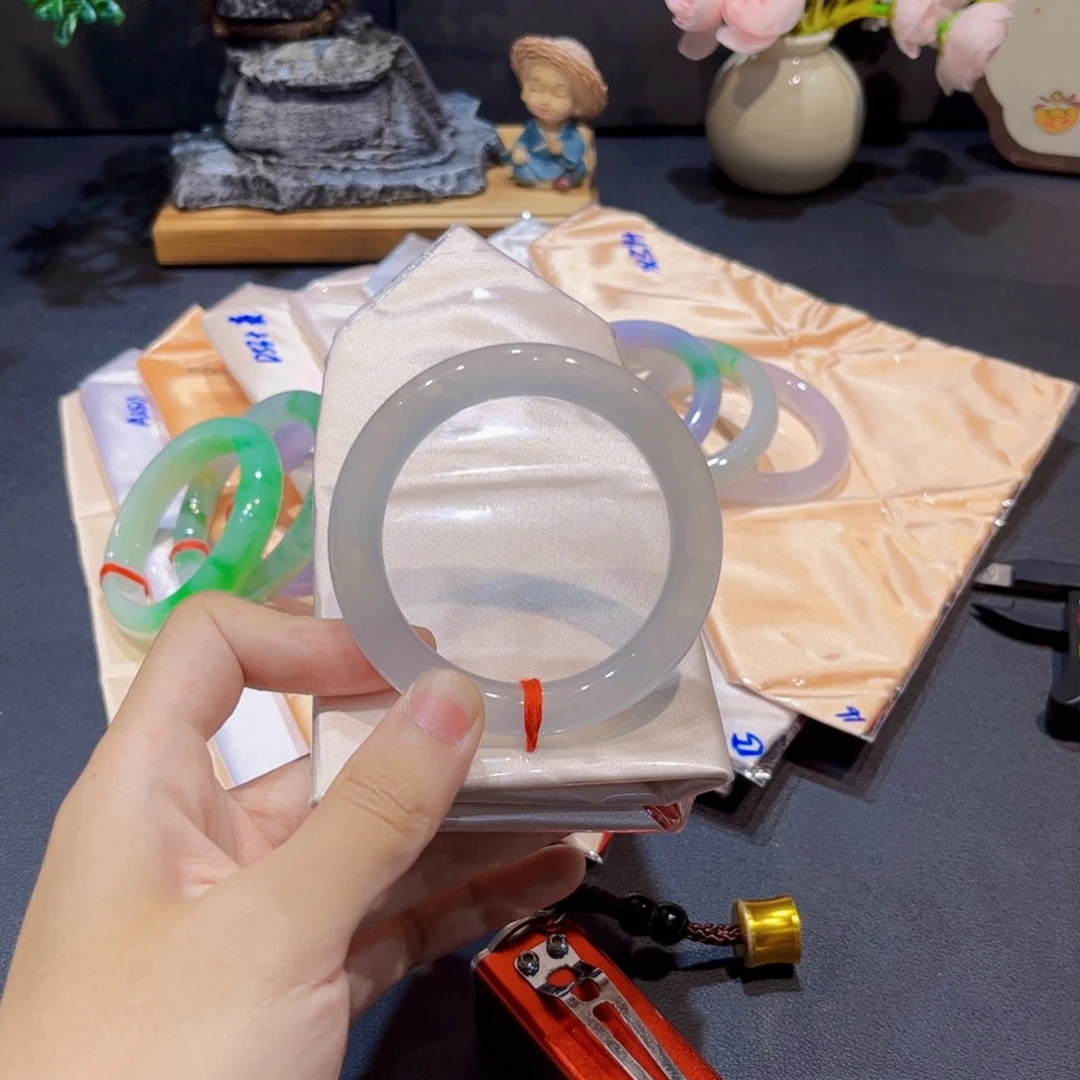 翡翠手镯未镶嵌翡翠手镯53圈口