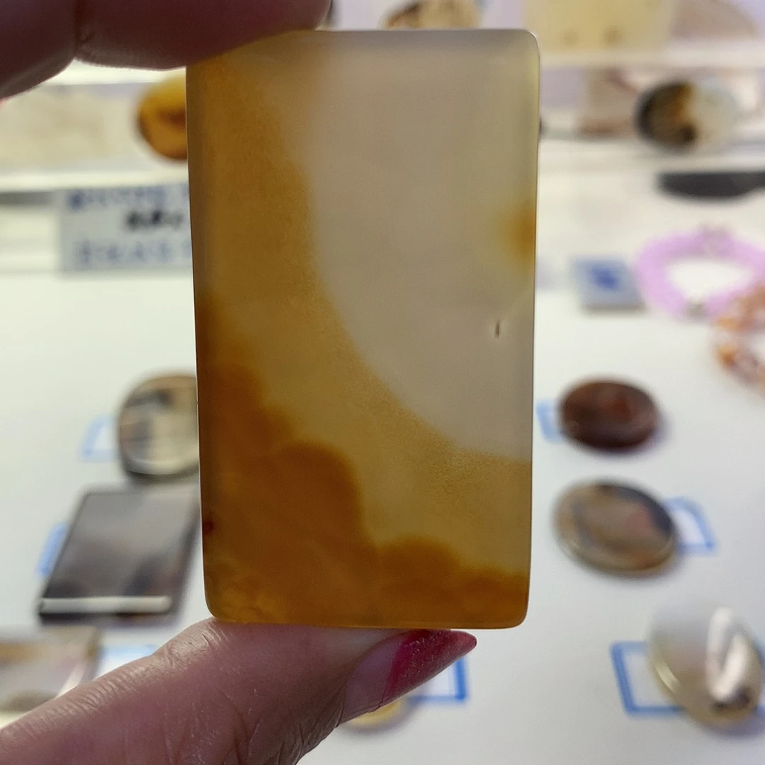 玛瑙/玉髓吊坠(不含链)未镶嵌一**名