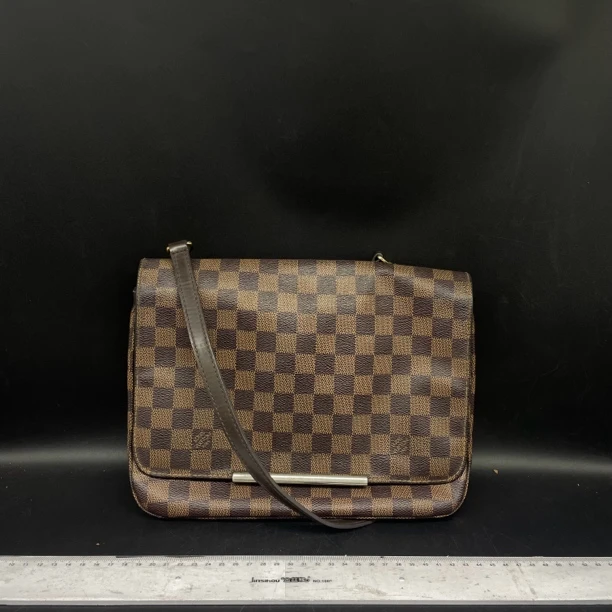 95新 LouisVuitton/路易威登 Lv棋盘格邮差斜挎/13684
