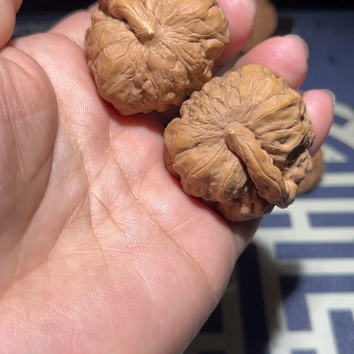 文玩核桃吊坠蛤蟆