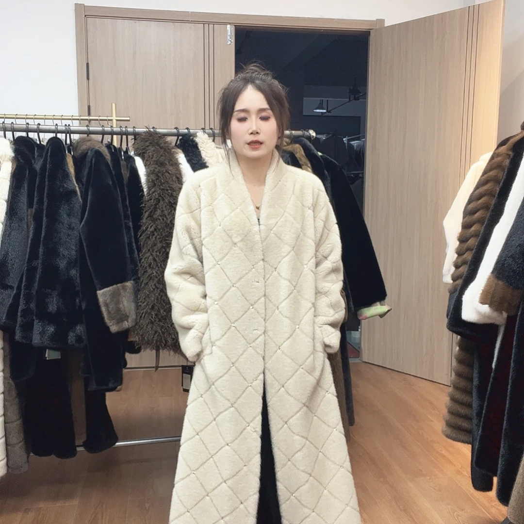 77号皮毛一体外套