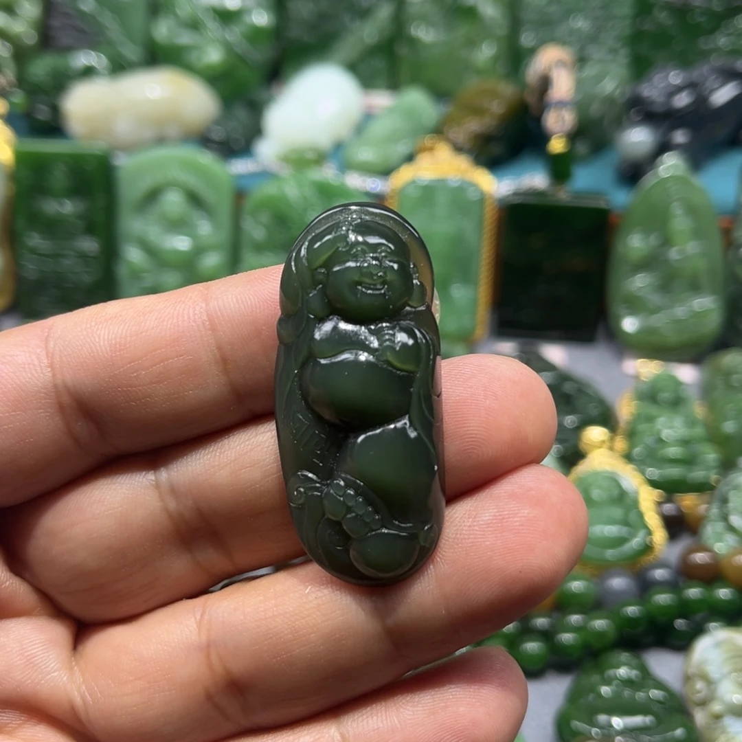 和田玉未镶嵌颈饰