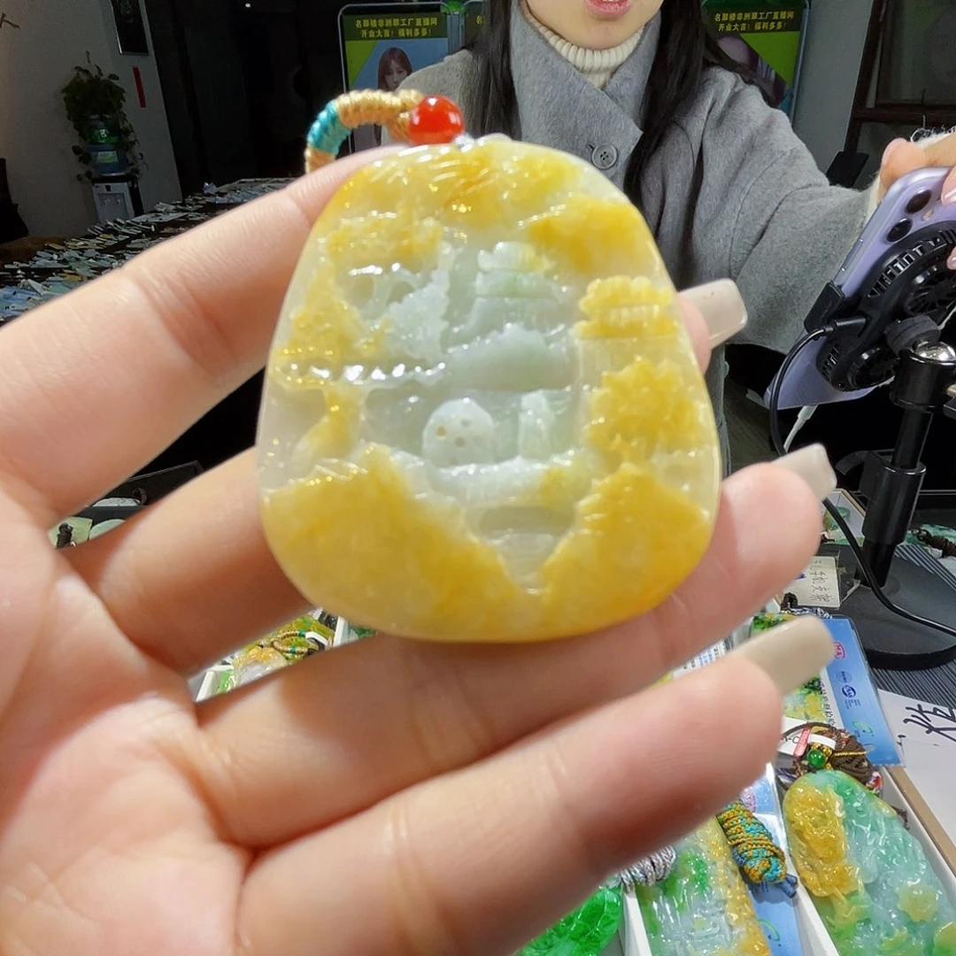 颈饰未镶嵌翡翠一
